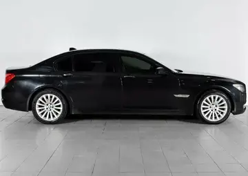 BMW 7 серии Вид 4
