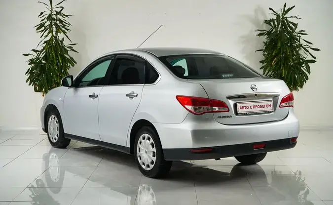Nissan Almera