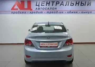 Hyundai Solaris Вид 4