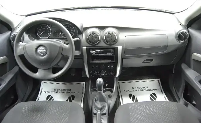 Nissan Almera