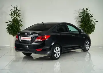 Hyundai Solaris Вид 5