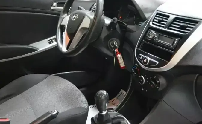 Hyundai Solaris