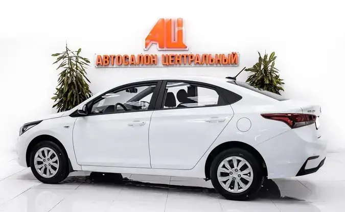 Hyundai Solaris