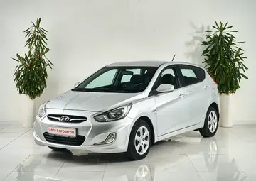 Hyundai Solaris Вид 1