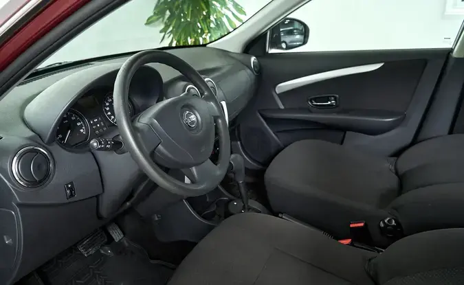 Nissan Almera