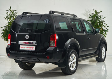 Nissan Pathfinder Вид 5