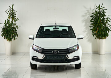 Lada Granta Вид 2