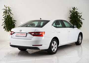 Skoda Superb Вид 5