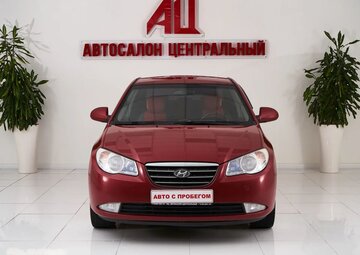 Hyundai Elantra Вид 2