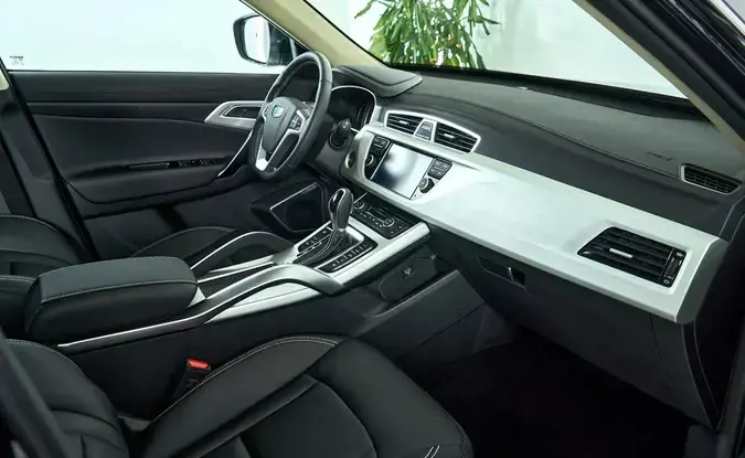 Geely Atlas